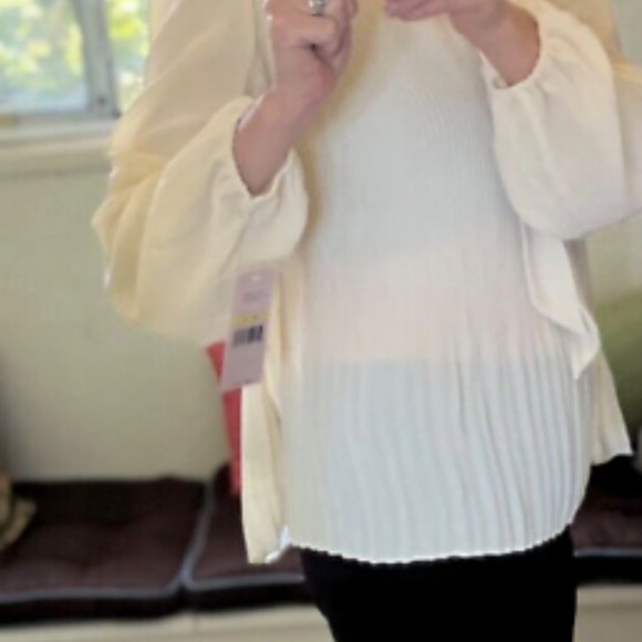 Nannette Lepore blouse cream colored with Neck tie Sz M NWT - Picture 9 of 9